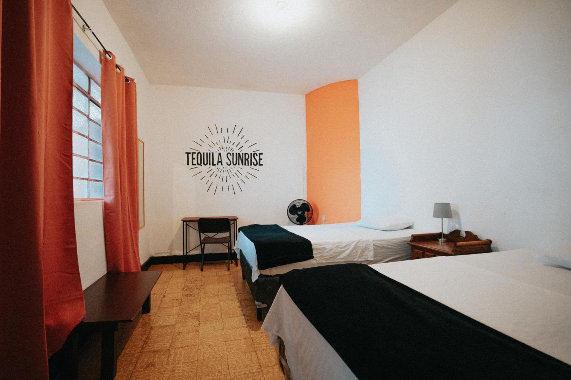 Tequila Sunrise Hostel Guatemala City Luaran gambar