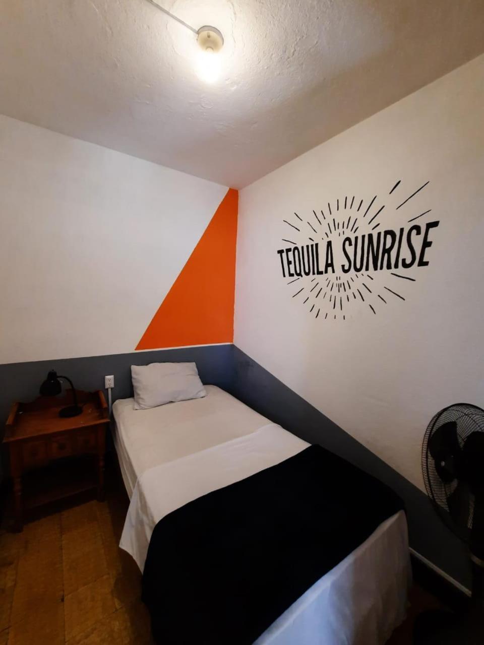 Tequila Sunrise Hostel Guatemala City Luaran gambar