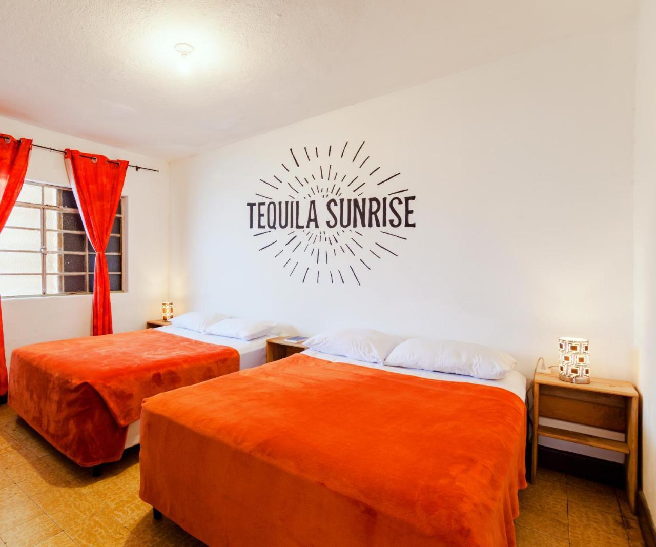 Tequila Sunrise Hostel Guatemala City Luaran gambar