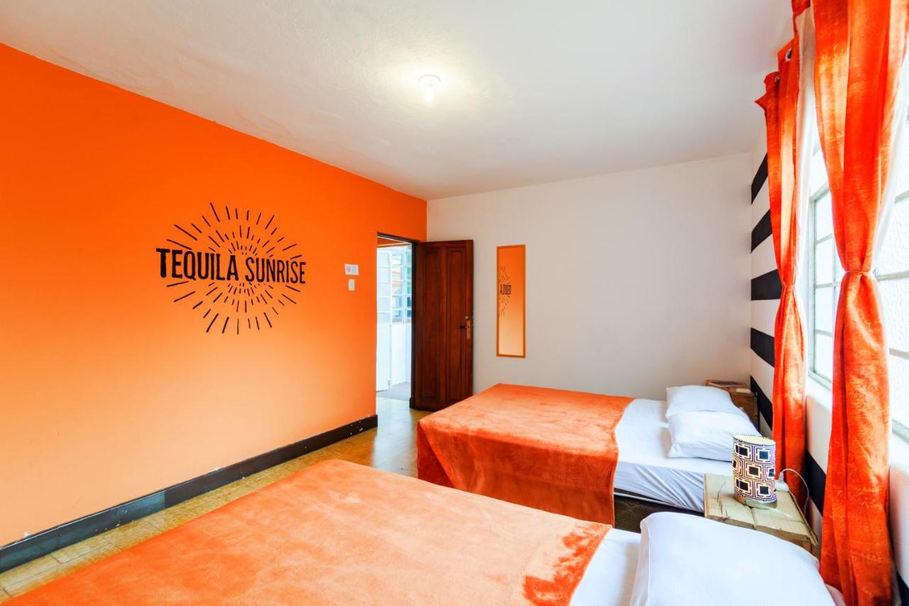 Tequila Sunrise Hostel Guatemala City Luaran gambar